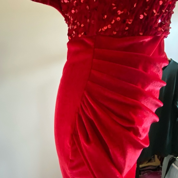 Womens Bright Red Velour Sequins Deep V-Neck Long Party Formal Gown- Sz-M - Picture 9 of 16